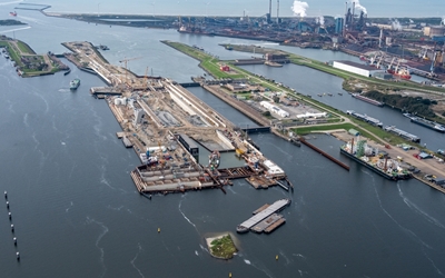 New sea lock IJmuiden-1